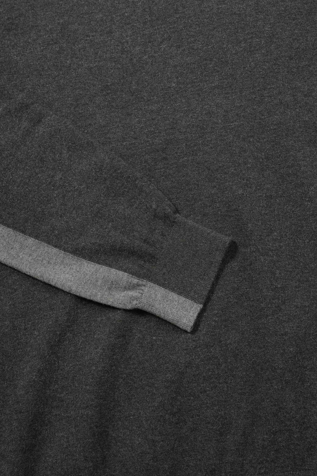 BRENTWOOD - 스웨터 - [라이프 퍼포먼스] 소매배색 워셔블 라운드넥 스웨터