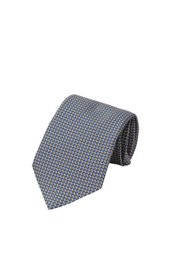 세련된 남성용 지퍼 올오버 패턴 넥타이입니다. 깔끔한 스타일과 그레이 컬러가 어우러져 오피스룩, 비즈니스 캐주얼, 회의룩 등 다양한 TPO에 활용하기 좋습니다. 폴리 혼방 소재로 제작되어 가볍고 편안한 착용감을 선사하며, 과하지 않은 올오버 패턴 디자인이 특징입니다. 자동 지퍼 여밈 방식으로 간편하게 착용할 수 있으며, 넥타이 이면에는 로고 자수 루프 장식이 더해져 고급스러움을 더했습니다. 클래식, 미니멀, 시크 스타일을 선호하는 남성분들께 추천합니다.
