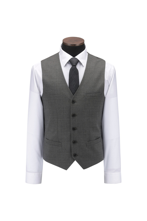 [액션슈트] 울블렌디드 멜란지 베이지 슈트 베스트는 남성용 포멀 베스트입니다. 멜란지 베이지와 그레이 두 가지 색상으로 출시되었으며, 가을 시즌에 착용하기 좋습니다. 울 블렌드 소재에 전체 안감과 스트레치 안감을 사용하여 활동성을 높였습니다. 슬림핏 또는 레귤러 핏으로 제작되었으며, 5버튼 여밈 방식과 가슴 장식포켓, 사이드포켓, 비조 디테일이 특징입니다. 오피스룩, 회의룩, 상견례룩 등 격식을 갖춰야 하는 자리에 적합하며, 클래식하고 미니멀한 스타일을 연출합니다.
