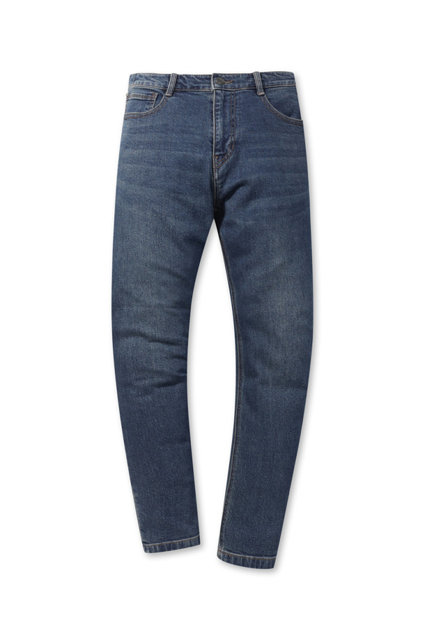 릴렉스핏 블루 데님은 캐주얼 스타일의 데님 팬츠입니다. 가을에 어울리는 보통 두께감의 블루 컬러로, 브러쉬 패턴이 돋보입니다. 릴렉스핏으로 편안한 착용감을 선사하며, 여유로운 밑위와 테이퍼드 핏으로 트렌디함을 더했습니다. 데님, 코튼, 스판 소재 혼방으로 제작되어 신축성이 뛰어나고, 데님라운드 주머니, 백밴딩 디테일을 갖췄습니다. 동네 마실룩이나 가을 나들이룩에 활용하기 좋습니다.
