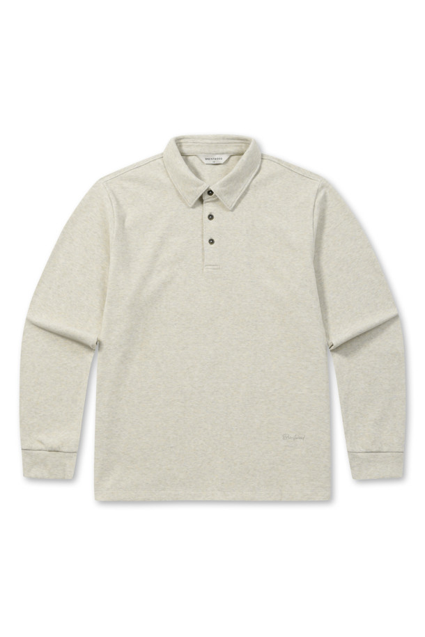 쌀쌀한 날씨에도 포근함을 놓치지 않는 기모 솔리드 폴로넥 티셔츠입니다. 부드러운 레이온 소재에 기모 안감을 더해 뛰어난 보온성을 제공하며, 따뜻하고 포근한 착용감을 선사합니다. 베이직한 디자인에 레귤러핏으로 제작되어 어떤 스타일에도 자연스럽게 어울립니다. 3버튼 여밈과 로고 자수 디테일이 은은한 포인트를 더하고, 소매단 더블 공정으로 마감을 높였습니다. 겨울 데일리룩, 카페룩 등 다양한 TPO에 활용하기 좋은 아이템으로, 클래식, 미니멀, 캐주얼 스타일을 즐겨 입는 분들께 추천합니다.
