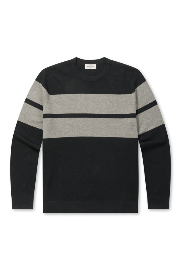 **따뜻함과 스타일을 모두 갖춘 빅블록 워셔블 라운드넥 스웨터**

부드러운 울 소재로 제작되어 포근한 착용감을 선사하며, 가을과 초겨울에 어울리는 두께감의 베이직 스웨터입니다. 블랙과 그레이 두 가지 컬러로 출시되어 어떤 스타일에도 쉽게 매치할 수 있습니다. 전체 이중 조직으로 제작되어 내구성이 뛰어나며, 밑단과 소매단 립 처리로 깔끔한 마무리를 더했습니다. 워셔블 기능으로 관리가 용이하며, 캐주얼, 미니멀, 클래식 스타일을 즐겨 입는 분들께 '겨울 데일리룩'과 '동네 마실룩'으로 추천합니다.
