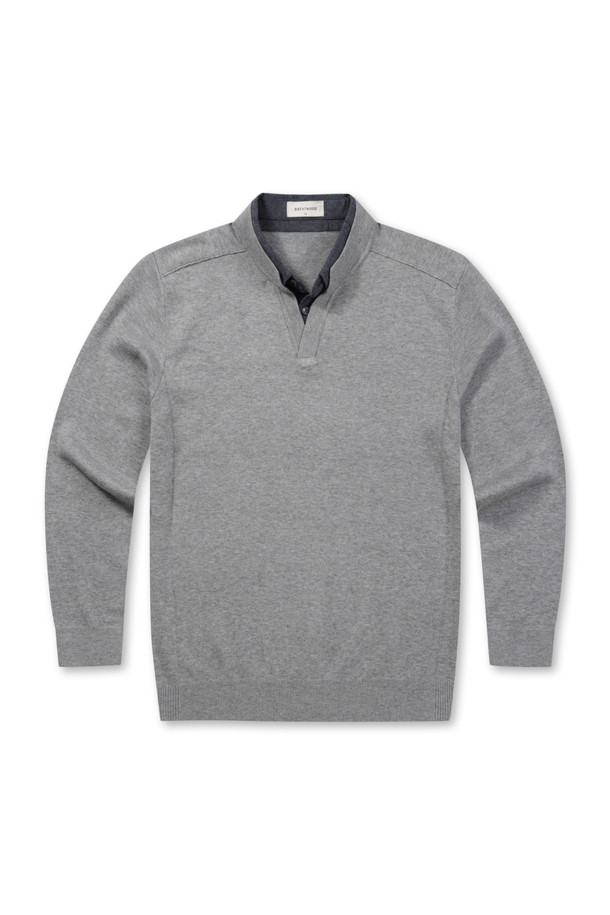 [이노버] 워셔블 셔츠 레이어드 스웨터는 부드러운 울 소재의 베이직 스타일 니트 스웨터입니다. 차이나칼라 디자인에 워셔블 기능으로 편안하게 착용 가능하며, 셔츠 레이어드 디자인이 특징입니다. 봄, 가을 시즌에 적합하며, 레귤러핏과 긴소매 기장으로 제작되었습니다. 안티필링 소재와 옆구리 세로골 조직, 밑단 및 소매단 립 처리로 완성도를 높였습니다. 출근룩, 오피스룩, 모임룩 등 다양한 TPO에 클래식, 미니멀, 캐주얼 스타일로 연출할 수 있는 실용적인 아이템입니다.
