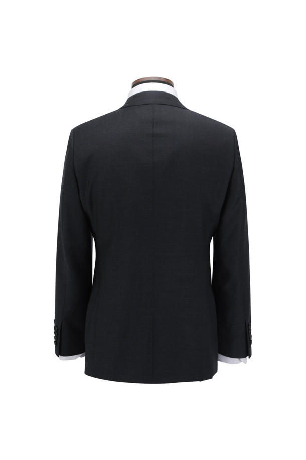 [셀렉션] 울100 마이크로 클래식 슈트 자켓은 남성용 수트 재킷입니다. 가을에 적합하며, 클래식하고 미니멀한 스타일을 연출합니다. 그레이 컬러에 마이크로 패턴으로 디자인되었으며, 레귤러핏과 싱글버튼 여밈 방식입니다. 울 100% 소재로 제작되었으며, 얇은 두께감과 긴 소매 기장이 특징입니다. AMF 스티치, 골드깃털 부토니에, 등판 양사이드 벤트, PB안감, 땀받이 디테일, 전체 안감 등의 섬세한 디테일이 돋보입니다. 오피스룩, 면접룩, 상견례룩 등 다양한 TPO에 활용하기 좋습니다.
