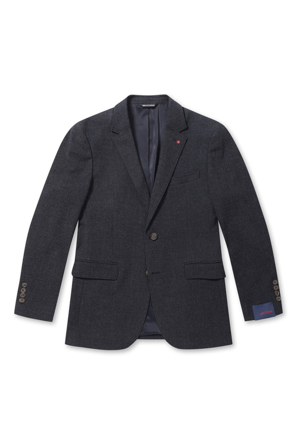 라이트 마이크로 기모 자켓 (SET-UP)은 초겨울, 출근룩과 오피스룩, 그리고 겨울 데일리룩에 모두 활용 가능한 테일러드 자켓입니다. 클래식과 캐주얼 무드를 동시에 연출할 수 있으며, 미니멀한 스타일을 선호하는 분들께 추천드립니다. 폴리에스테르와 레이온 혼방 소재로 제작되어 적당한 두께감과 신축성을 갖춰 편안한 착용감을 선사합니다. 마이크로 패턴이 은은하게 돋보이며, 투 버튼 여밈 방식과 사이드 벤트, 부토니에 장식, 전체 안감 디테일이 고급스러움을 더합니다. 보온 기능까지 갖춰 쌀쌀한 날씨에도 따뜻하게 입을 수 있습니다.
