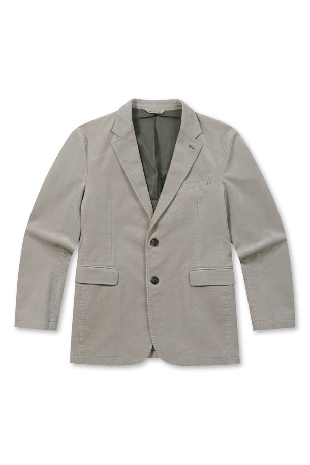 솔리드 트윌 조직 몰스킨 재킷은 초겨울, 일상 속에서 캐주얼하고 클래식한 스타일을 연출하기에 적합한 남성용 테일러드 재킷입니다. 부드러운 촉감의 몰스킨 소재를 사용하여 편안한 착용감을 제공하며, 레귤러 핏과 투버튼 여밈 방식이 특징입니다. 가먼트 워싱 공법으로 자연스러운 멋을 더하고, 호시 스티치 디테일과 사이드벤트, 스트레치 안감, 전체 안감으로 디자인의 완성도를 높였습니다. 겨울 데일리룩, 비즈니스 캐주얼, 출근룩 등 다양한 TPO에 활용하기 좋으며, 무지 디자인으로 미니멀한 스타일을 선호하는 분들께 추천합니다.
