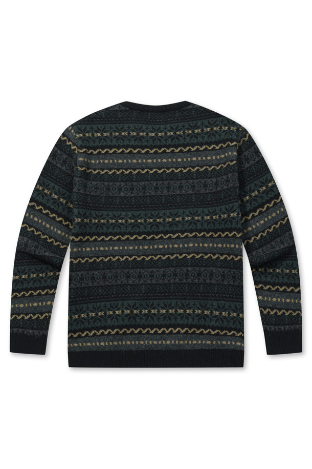 모노톤 컬러의 페어아일 패턴이 돋보이는 라운드넥 스웨터입니다. 울 혼방 소재로 제작되어 부드러운 촉감과 따뜻함을 선사하며, 초겨울부터 겨울까지 포근하게 착용하기 좋습니다. 4도 자카드 짜임으로 페어아일 패턴을 섬세하게 표현했으며, 넥 라인과 소매, 밑단은 단색으로 깔끔하게 마감했습니다. 넥과 밑단, 소매단 립 처리로 늘어짐을 방지하고 신축성을 더해 편안한 착용감을 제공합니다. 데일리룩, 클래식, 미니멀, 캐주얼 스타일을 즐기는 고객에게 추천합니다.
