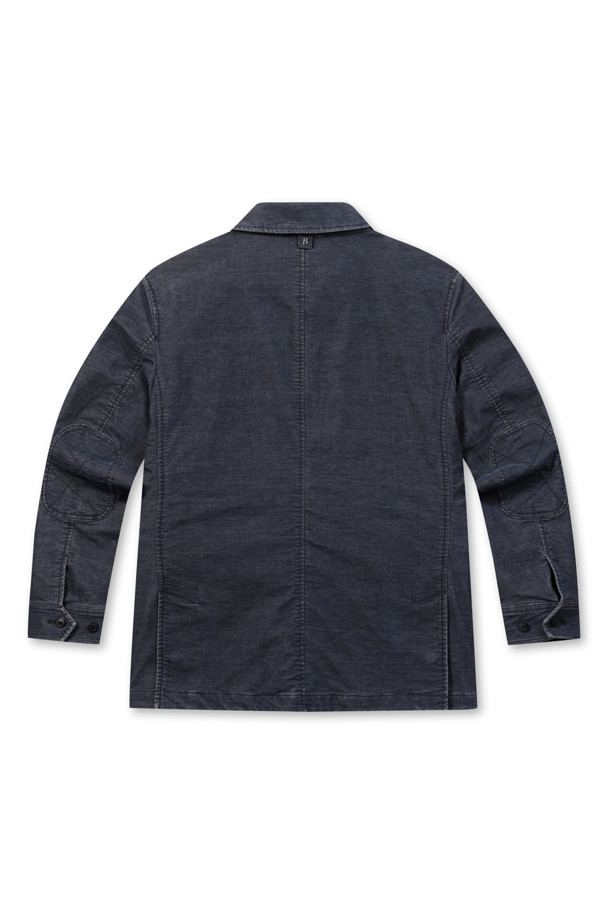 [코지] 몰스킨 워싱 자파리 는 부드러운 촉감의 몰스킨 소재로 제작된 남성용 자파리입니다. 가을 시즌에 어울리는 네이비 컬러의 무지 디자인으로, 캐주얼하고 미니멀한 스타일을 연출합니다. 엉덩이를 덮는 기장과 레귤러핏으로 편안하게 착용 가능하며, 셔츠형 칼라와 멀티 포켓 디테일이 특징입니다. 바이오워싱 가공을 거쳐 자연스러운 멋을 더했으며, 엘보우 패치와 전체 안감으로 내구성과 보온성을 높였습니다. 가을 나들이룩이나 겨울 데일리룩에 활용하기 좋으며, 다양한 스타일을 소화할 수 있습니다.
