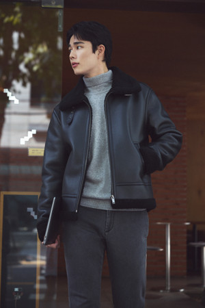 [브리스톨] 마초클래식 무스탕