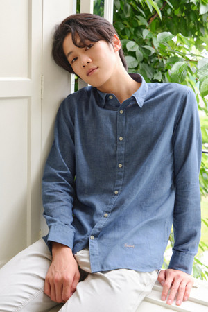 [에센셜스] 린넨 솔리드 캐주얼셔츠