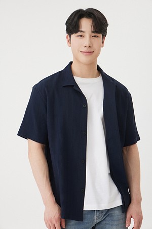 라이트 솔리드 써커 캐주얼셔츠