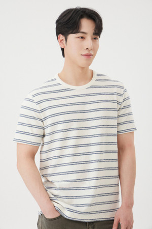 모던 스트라이프 라운드넥 티셔츠