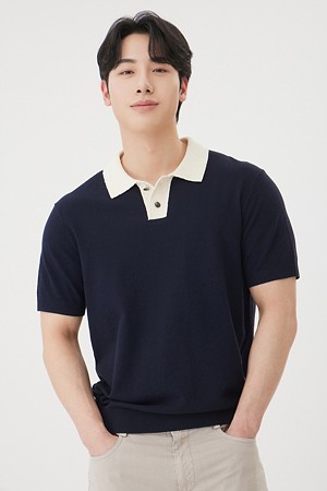 [워셔블] 칼라 배색 폴로넥 스웨터