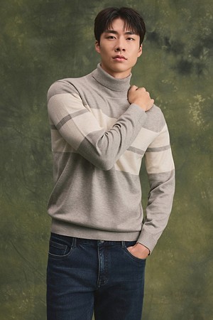 간절기 블록 롱터틀 스웨터