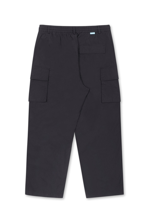 AMOUPRE - 캐주얼팬츠 - Straight Cargo Pants (Black)