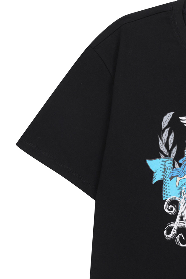 AMOUPRE - 반팔티셔츠 - Divine Grace' Laurel Artwork T-shirt (Black)