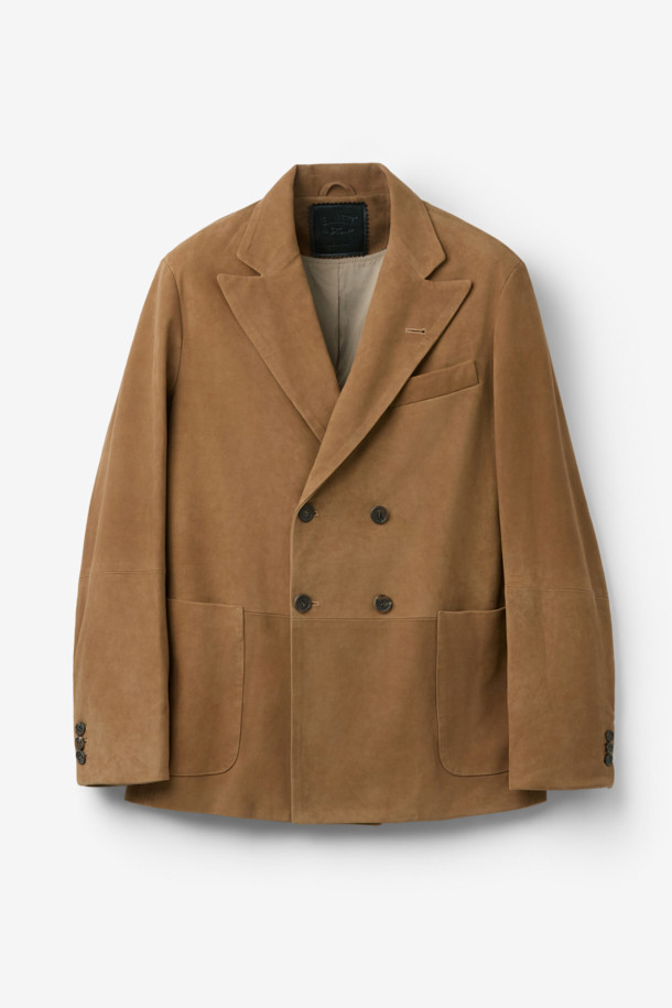 EMMETI(엠메티) 스웨이드 더블 브레스티드 재킷은 가을, 겨울 시즌 당신의 스타일을 완성해 줄 클래식한 아우터입니다. 부드러운 스웨이드 소재와 레귤러핏으로 편안한 착용감을 선사하며, 브라운과 카멜 두 가지 컬러로 출시되어 다양한 룩에 매치하기 좋습니다. 일상, 출근룩, 모임룩, 비즈니스 캐주얼 등 TPO에 구애받지 않고, 미니멀, 시크한 스타일을 연출할 수 있습니다. 더블 버튼 여밈과 패치 포켓 디테일이 돋보이는 디자인으로, 고급스러운 분위기를 더합니다.
