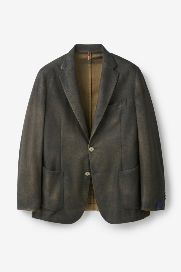 SANTANIELLO(산타니엘로) 핸드 스프레이 다잉 자켓은 남성용 자켓으로, 캐주얼한 스타일을 추구하는 분들께 적합합니다. 봄, 가을 시즌에 어울리는 얇은 두께감과 레귤러 핏으로 편안한 착용감을 선사합니다. 그레이, 브라운 컬러의 무지 디자인에 스프레이 다잉 처리로 은은한 멋을 더했으며, 테일러드 코트 타입의 싱글 버튼 여밈 방식으로 클래식한 분위기를 연출합니다. 비즈니스 캐주얼 및 출근룩으로, 또는 미니멀한 스타일을 선호하는 분들께 추천합니다.
