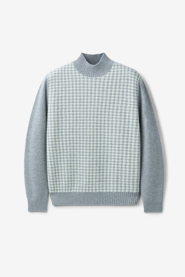 울과 캐시미어 혼방 소재로 제작된 하운드투스 패턴의 하프 터틀넥 니트입니다. 부드러운 촉감과 두꺼운 두께로 따뜻함을 선사하며, 가을, 겨울 시즌에 활용하기 좋습니다. 레귤러핏으로 제작되었으며, 베이직하고 클래식한 스타일을 연출합니다. 그레이, 민트 두 가지 색상으로 출시되었으며, 배색 디테일이 돋보입니다. 출근룩과 모임룩 모두에 잘 어울리는 스타일리시한 아이템입니다.
