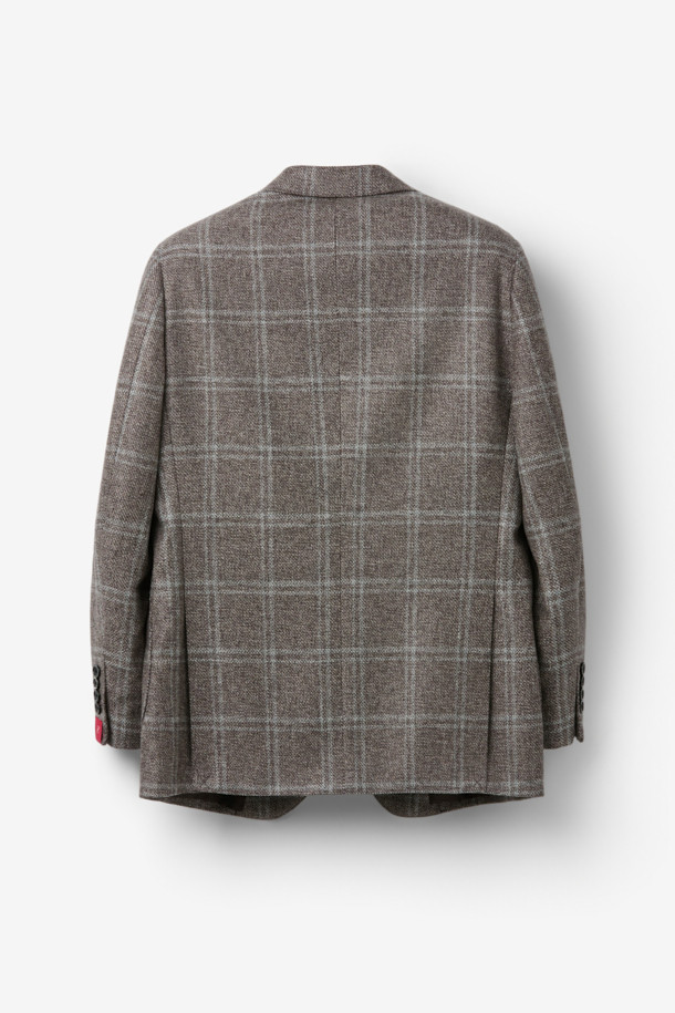 로로피아나 원단, 캐시미어 100% 소재의 남성 글렌체크 재킷입니다. 브라운, 그레이, 그린 컬러로 출시되었으며, 가을과 겨울에 착용하기 좋습니다. 포멀 및 일상 용도로 활용 가능하며, 클래식하고 엘레강스한 스타일을 연출합니다. 레귤러핏 싱글버튼 방식으로, 부드러운 촉감과 두께로 편안한 착용감을 선사합니다. 오피스룩, 비즈니스 캐주얼, 모임룩 등 다양한 TPO에 활용 가능한 미니멀하고 클래식한 디자인의 테일러드 코트입니다.
