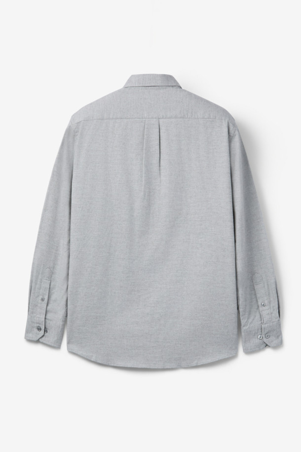 SOMELOS(소멜로스) 코튼 캐시미어 솔리드 셔츠는 부드러운 촉감의 면과 캐시미어 혼방 소재로 제작되어 간절기부터 겨울까지 착용하기 좋습니다. 차이나칼라 디자인과 레귤러핏으로 베이직하면서도 클래식한 스타일을 연출하며, 출근룩, 비즈니스 캐주얼, 모임룩 등 다양한 TPO에 활용할 수 있습니다. 얇은 두께감과 긴 소매 기장으로 간결한 실루엣을 완성하며, 미니멀한 무드의 데일리 아이템으로 활용하기 좋습니다. 밀드 가공 처리되어 물세탁이 가능하여 관리가 용이합니다.
