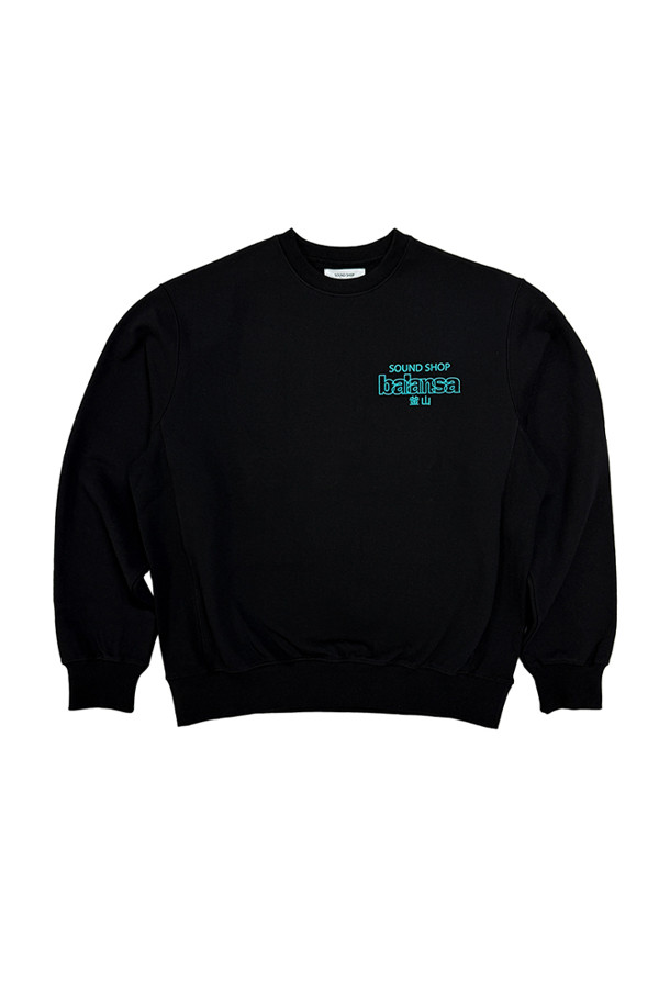 [발란사] SSB 로고 크루넥 - 블랙/아쿠아는 캐주얼, 스포티, 미니멀 스타일을 추구하는 분들을 위한 상의입니다. 일상생활은 물론, 동네 마실룩이나 집콕룩으로도 활용하기 좋습니다. 라운드넥 디자인에 긴 소매 기장으로 제작되었으며, 블랙과 아쿠아 두 가지 색상으로 출시되었습니다. 발란사 로고가 포인트로 디자인되어 스포티한 무드를 더합니다. 편안한 착용감을 선사하는 크루넥 스웨트셔츠입니다.

