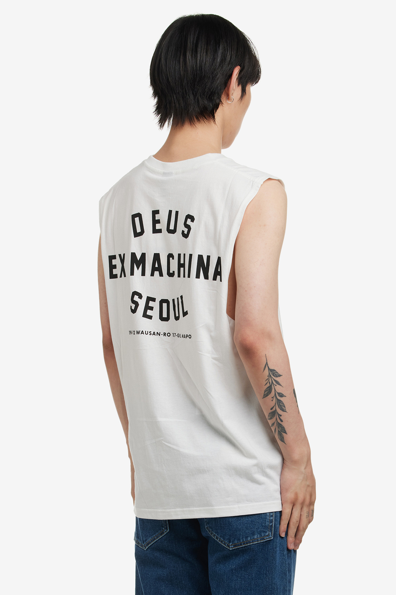 DEUS EX MACHINA - 반팔티셔츠 - [데우스서울] SEOUL COLLEGE SLEEVELESS 서울 컬리지 슬리브리스 - WHITE