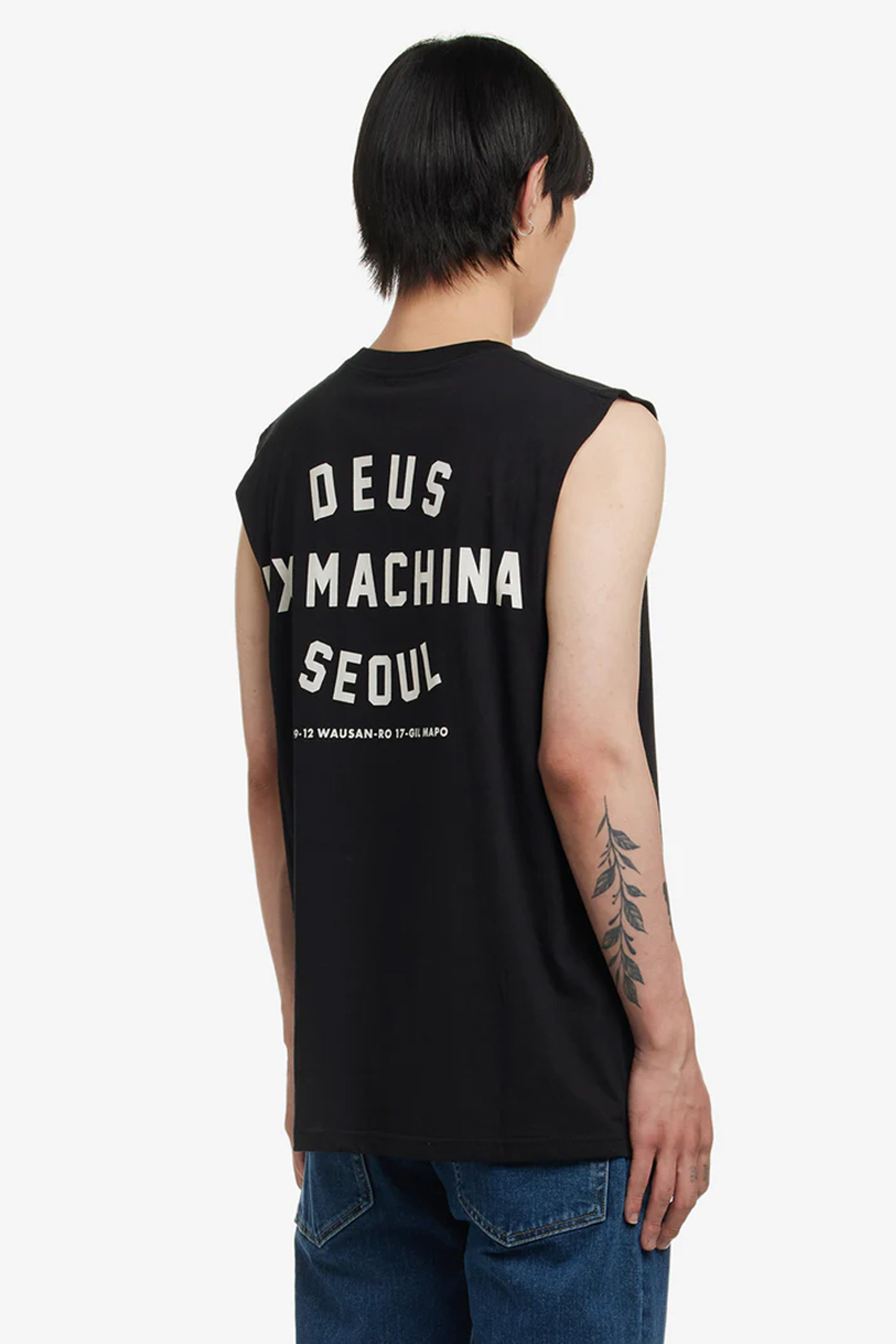 DEUS EX MACHINA - 반팔티셔츠 - [데우스] SEOUL COLLEGE SLEEVELESS 서울 컬리지 슬리브리스 - BLACK