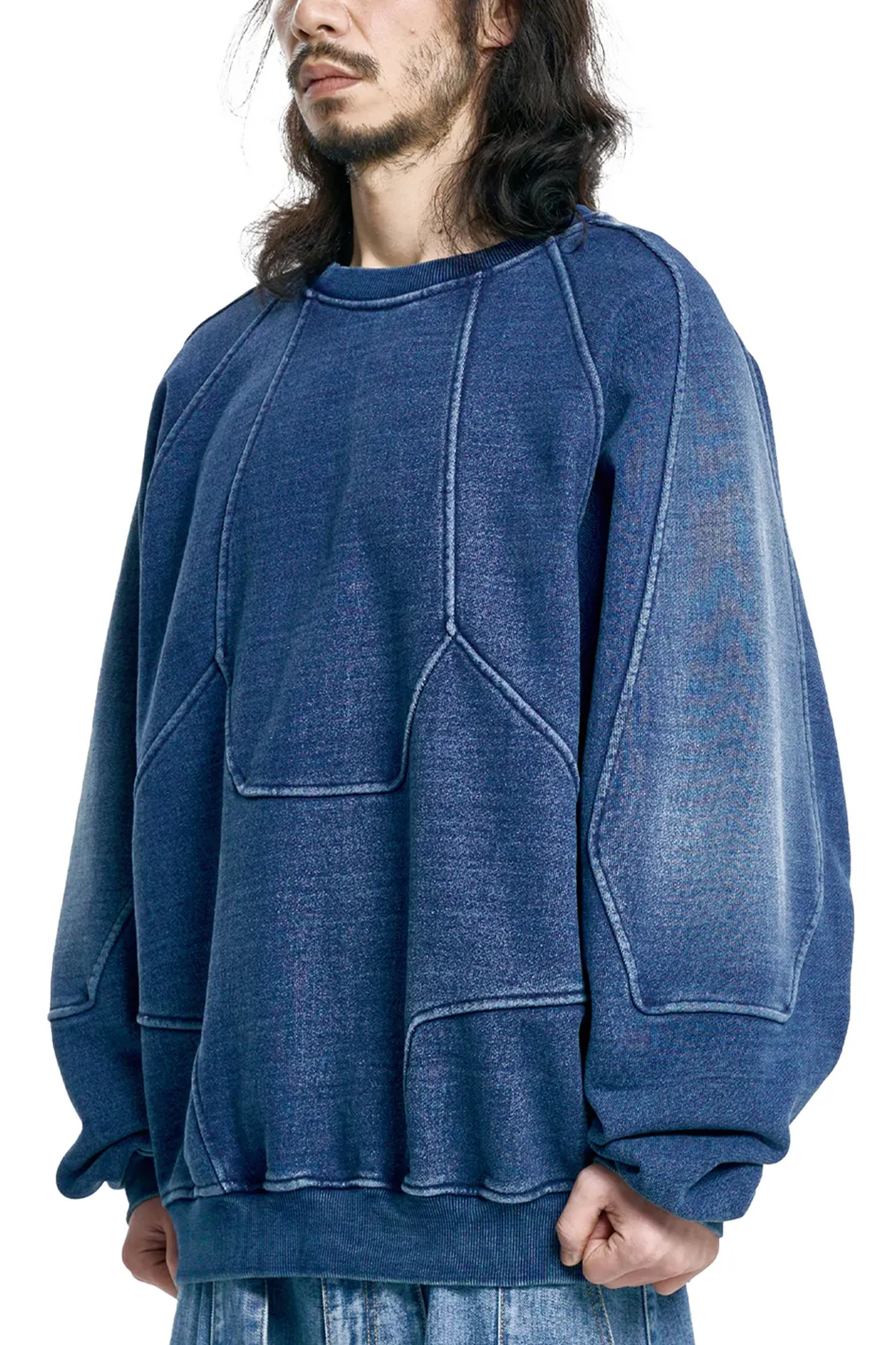 [아조바이아조] Paneled Denim Sweatshirt 패널드 데님 스웻셔츠 - BLUE