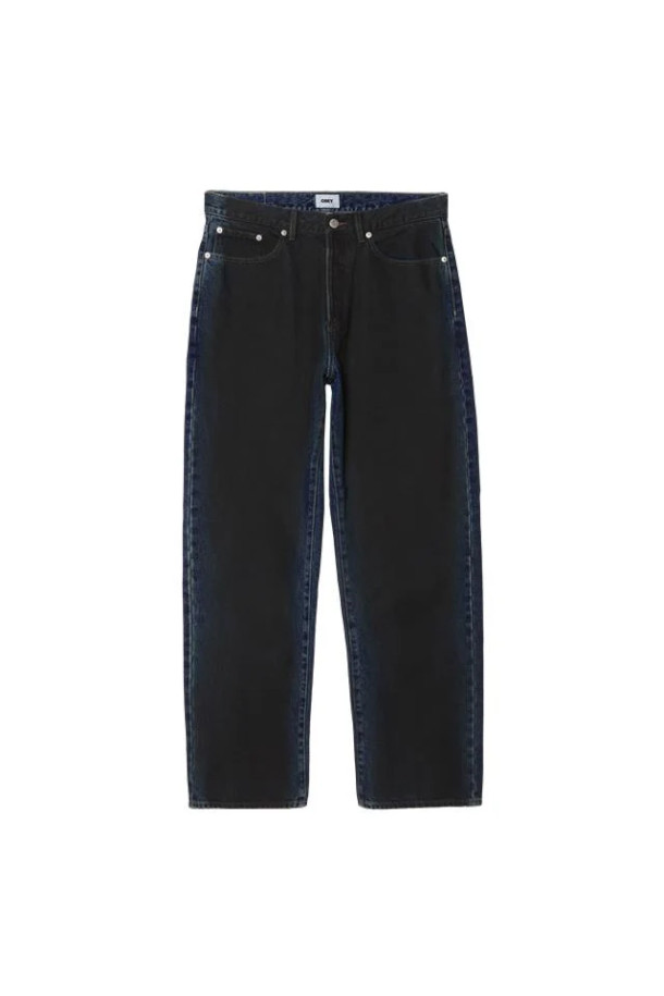 **CLASSIC BAGGY SPRAY DENIM (클래식 배기 스프레이 데님) - INDIGO SPRAY (인디고 스프레이)**는 남성용 데님 팬츠입니다. 봄, 가을에 어울리는 보통 두께감의 긴 기장 바지로, 캐주얼, 스트릿, 미니멀 스타일을 연출하기 좋습니다. 뻣뻣한 촉감의 데님 소재에 배기핏과 루즈핏으로 편안함을 더했으며, 스프레이 워싱 기법으로 은은한 멋을 냈습니다. 무지 디자인으로 어떤 상의와도 쉽게 매치할 수 있어 활용도가 높습니다. 인디고 컬러가 세련된 분위기를 자아냅니다.
