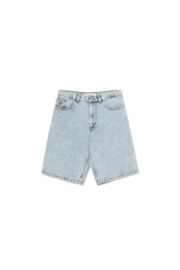 [폴라스케이트] 빅보이 쇼츠 라이트 블루는 편안한 루즈핏으로 제작된 데님 쇼츠입니다. 얇은 두께감의 라이트 블루 컬러 데님 소재에 빈티지 워싱 디테일을 더해 캐주얼한 무드를 연출합니다. 여름철 일상, 휴가, 바캉스 등 다양한 TPO에 맞춰 스타일리시하게 활용하기 좋습니다. 무지 디자인으로 미니멀하고 세련된 스타일을 선호하는 남녀 모두에게 추천합니다. 뻣뻣한 촉감의 데님 소재가 루즈핏과 어우러져 편안한 착용감을 제공합니다.
