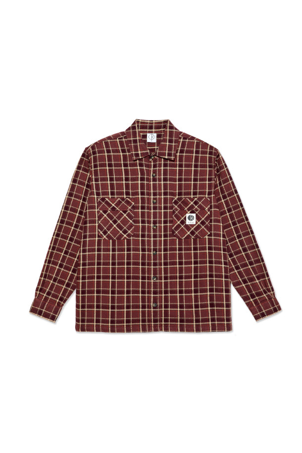 Mike LS 셔츠 | 플란넬 - 옥스블러드 체크는 남녀 모두 착용 가능한 캐주얼 스타일의 플란넬 셔츠입니다. 옥스블러드, 레드, 화이트 컬러의 체크 패턴이 돋보이며 가을, 겨울 시즌에 따뜻하게 착용할 수 있습니다. 부드러운 면 소재로 제작되어 편안한 착용감을 제공하며, 레귤러 핏과 긴 소매 기장으로 활동성을 높였습니다. 산책룩, 캠핑룩 등 다양한 TPO에 활용 가능하며, 캐주얼, 클래식, 미니멀 스타일을 연출하기 좋습니다.
