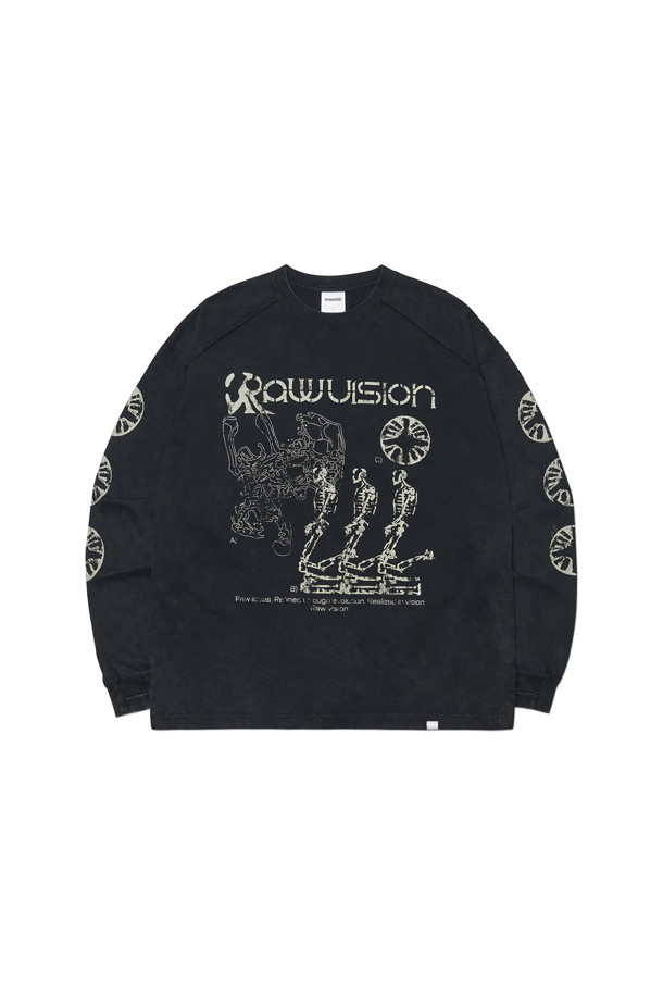 [노매뉴얼] 에스아이 롱슬리브 티 - 워시드 블랙은 가을, 겨울 시즌 데일리룩과 모임룩에 활용하기 좋은 롱슬리브 티셔츠입니다. 스트릿, 미니멀, 캐주얼 스타일을 아우르는 디자인으로, 워시드 블랙 컬러가 시크한 분위기를 연출합니다. 라운드넥과 긴 소매 디자인이 특징이며, 실험적인 디테일과 조형적인 디자인이 돋보입니다. 레귤러 기장의 상의로, 프린트 무늬가 포인트로 들어가 스타일리시함을 더합니다.
