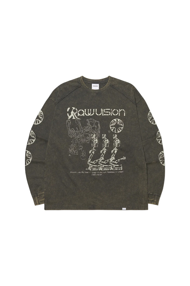 [노매뉴얼] S.I 롱슬리브 티 - WASHED CHARCOAL는 가을, 겨울철 데일리룩을 위한 스트리트, 캐주얼 스타일의 롱슬리브 티셔츠입니다. 차콜 컬러의 라운드넥 디자인이며, 레귤러 기장으로 제작되었습니다. 워싱 가공을 통해 자연스러운 질감을 살린 것이 특징입니다. 긴 소매와 프린트 무늬로 포인트를 더하여 개성 있는 스타일을 연출할 수 있습니다.
