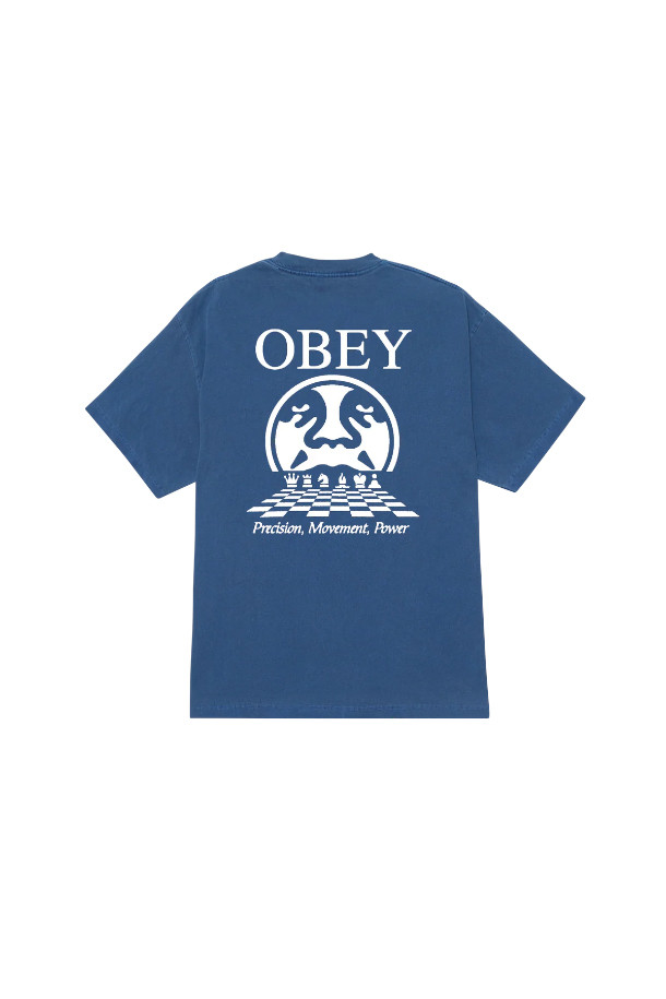 OBEY PRECISION (오베이 프리시전) - PIGMENT DARK DENIM (피그먼트 다크 데님) 티셔츠는 남성용으로, 캐주얼 및 스트릿 스타일을 즐기는 분들에게 적합합니다. 다크 데님 컬러와 로고, 프린트 무늬가 특징이며, 봄, 여름, 가을 계절에 레귤러 핏으로 편안하게 착용할 수 있습니다. 부드러운 촉감의 데님 소재와 라운드넥 디자인, 반소매 기장으로 제작되었으며, 피그먼트 워싱 처리로 빈티지한 멋을 더했습니다. 여행룩이나 캠핑룩, 미니멀한 스타일에도 매치하기 좋은 활용도 높은 아이템입니다.

