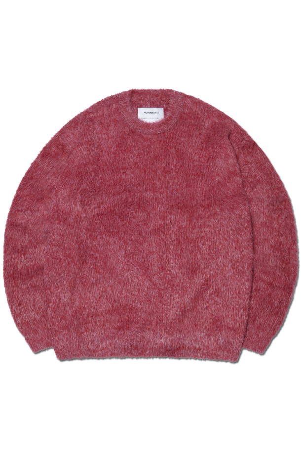 FUZZ HAIRY KNIT 퍼즈 헤어리 니트 - 와인 색상의 남성용 니트/스웨터입니다. 가을과 겨울에 어울리는 두꺼운 두께감의 레귤러핏 라운드넥 니트로, 캐주얼 스타일을 연출하기 좋습니다. 헤어리 패턴이 특징이며, 나일론-아크릴 합사로 제작되어 부드러운 촉감을 선사합니다. 털 빠짐과 늘어짐을 최소화하여 편안하게 착용할 수 있으며, 겨울 데일리룩 또는 데이트룩에 활용하기 좋습니다. 슬립제 묻어남에 유의하여 착용하십시오.
