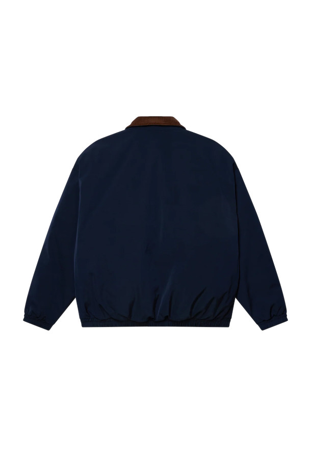 OBEY(오베이) 엘리시안 재킷은 다크 네이비 컬러의 남녀 공용 자켓입니다. 봄, 가을에 착용하기 좋으며, 캐주얼 및 스트릿 스타일을 연출하기에 적합합니다. 얇은 두께감의 레귤러핏으로 편안하게 착용할 수 있으며, 집업 여밈 방식과 배색 카라가 특징입니다. 무지 디자인으로 다양한 스타일과 매치하기 용이하여, 데일리룩에 활용하기 좋습니다. 레귤러 기장의 긴 소매 자켓으로, 미니멀한 스타일에도 잘 어울립니다.
