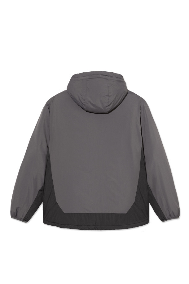 **Koda Insulated Jacket 코다 인슐레이티드 재킷 - Graphite**

가을, 겨울철 따뜻함을 책임질 Koda Insulated Jacket 코다 인슐레이티드 재킷입니다. 그레이와 블랙 컬러로 출시되어 어떤 스타일에도 쉽게 매치할 수 있습니다. 넉넉한 두께감과 패딩 안감, 후드 디자인으로 보온성을 극대화하여 일상과 아웃도어 활동 모두에 적합합니다. 방수 및 방풍 기능을 갖춰 변화무쌍한 날씨에도 쾌적함을 유지하며, 레귤러핏으로 편안한 착용감을 선사합니다. 여행, 캠핑, 등산 등 다양한 TPO에 캐주얼, 스포티, 고프코어 스타일로 연출해보세요.
