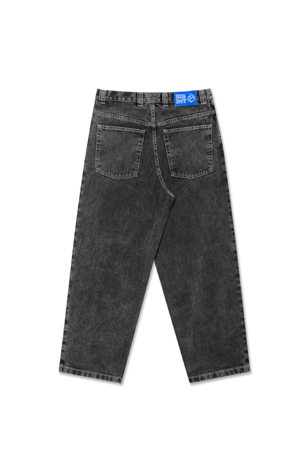 "Big Boy Pants 빅보이 팬츠 - Silver Black"는 남성용 데님 팬츠입니다. 봄, 여름, 가을 계절에 착용하기 좋으며, 일상생활과 여행 및 산책룩에 적합합니다. 레귤러핏으로 제작되었으며, 무지 패턴의 실버블랙 컬러가 돋보입니다. 워싱 가공 처리되어 캐주얼하고 미니멀한 스타일을 연출합니다. 숏 기장으로 활동성을 높인 제품입니다.
