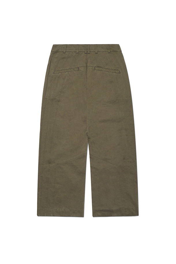 [노매뉴얼] 틸티드 사이드 라인 팬츠 - 워시드 카키는 캐주얼, 미니멀, 클래식 스타일을 아우르는 남녀 공용 바지입니다. 봄, 여름에 적합하며, 동네 마실룩이나 산책룩에 편안하게 착용할 수 있습니다. 면 소재의 긴 기장 레귤러핏 팬츠로, 두께감 있는 워싱 가공을 통해 부드러운 촉감을 선사합니다. 틸티드 사이드라인 디테일이 돋보이며, YKK 지퍼를 사용하여 내구성을 높였습니다. 워싱 가공으로 개체별 약간의 차이가 있을 수 있습니다.
