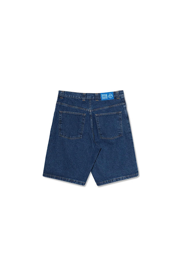 [폴라스케이트] 빅보이 쇼츠 - 다크블루는 여름철 캐주얼 스타일을 완성하는 데님 반바지입니다. 다크블루 컬러에 레귤러핏으로 제작되어 유행을 타지 않고 편안하게 착용할 수 있습니다. 동네 마실룩, 휴가룩, 바캉스룩 등 다양한 TPO에 활용하기 좋은 아이템입니다. 미니멀, 시티보이 스타일을 즐기는 남성분들께 추천하며, 데님 소재 특유의 자연스러운 멋을 살렸습니다. 여름 시즌, 시원하고 스타일리시한 데일리룩을 연출해보세요.
