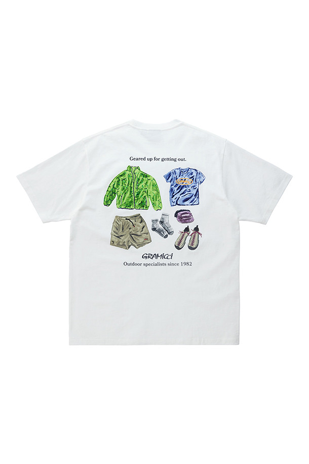 [그라미치] 그라미치 기어드 업 티 - WHITE는 남성용 반팔 티셔츠입니다. 캐주얼과 베이직 스타일을 선호하는 분들께 적합하며, 봄, 여름, 가을 계절에 두루 착용할 수 있습니다. 부드러운 면 소재로 제작되어 편안한 착용감을 제공하며, 라운드넥과 레귤러핏 디자인으로 제작되었습니다. 그래픽 프린트가 돋보이는 이 티셔츠는 레이어드 스타일링에도 용이하며, 동네 마실룩이나 봄 소풍룩에 잘 어울립니다.
