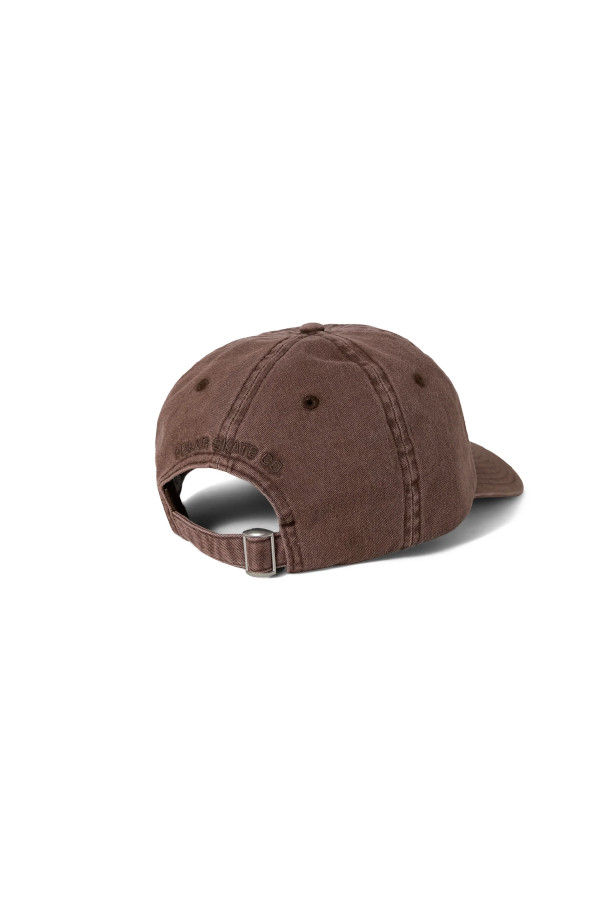 Sai Cap(사이 캡) - Washed Rust는 빈티지한 워싱 가공으로 멋을 더한 캡 모자입니다. 부드러운 면 소재로 제작되어 편안한 착용감을 제공하며, 일상에서 부담 없이 착용하기 좋습니다. 유행을 타지 않는 무지 디자인에 일반적인 모자 깊이와 챙 넓이로 제작되어 캐주얼, 미니멀, 클래식 스타일 모두 소화 가능합니다. 여행룩이나 산책룩에 간편하게 매치하여 스타일리시함을 더해보세요. 사이즈 조절 기능이 있어 누구나 편안하게 착용할 수 있습니다.
