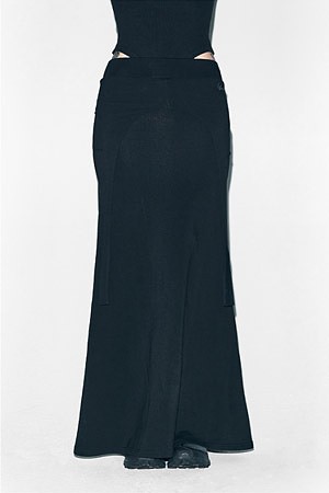 [LEEY] STRAP-LAYERED MAXI SKIRT 스트랩 레이어드 맥시 스커트 - BLACK