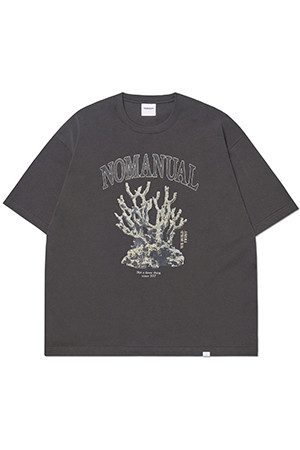 [노매뉴얼] METAL CORAL REEF T-SHIRT 메탈 코랄 리프 티셔츠 - CHARCOAL