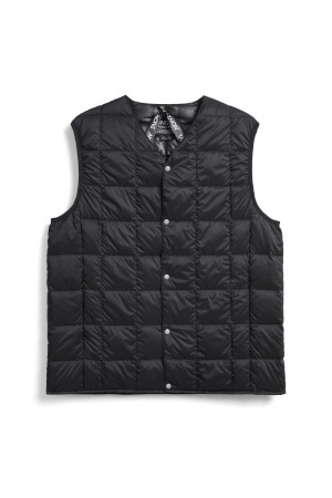 [타이온] V NECK BUTTON DOWN VEST 브이 넥 버튼 다운 베스트 - BLACK