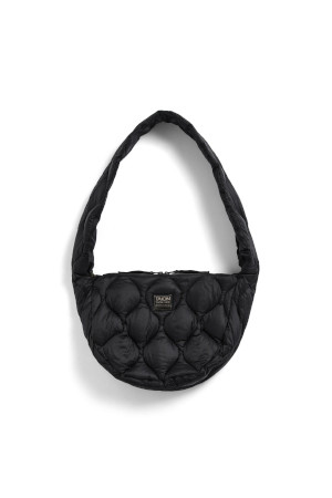 [타이온] MILITARY BANANA SHOULDER DOWN BAG 밀리터리 바나나 숄더 다운 백-M - BLACK