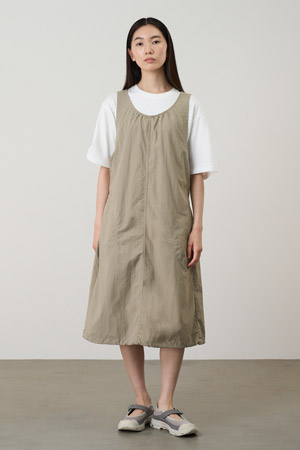 [그라미치] NYLON DRESS 나일론 드레스 - MILK TEA