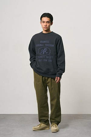 [그라미치] YOSEMITE VALLEY SWEATSHIRT 요세미티 밸리 스웻셔츠 - VINTAGE BLACK
