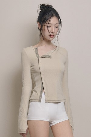 [OURRSHAPE] OPEN SNAP SLIM LONGSLEEVE 오픈 스냅 슬림 롱 슬리브 - MUTED BEIGE